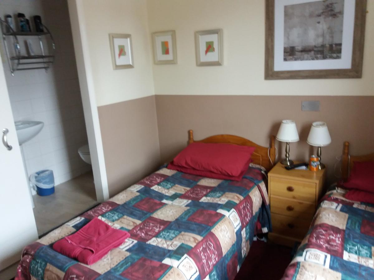 アドルストーン The Crouch Oak Bed & Breakfast エクステリア 写真